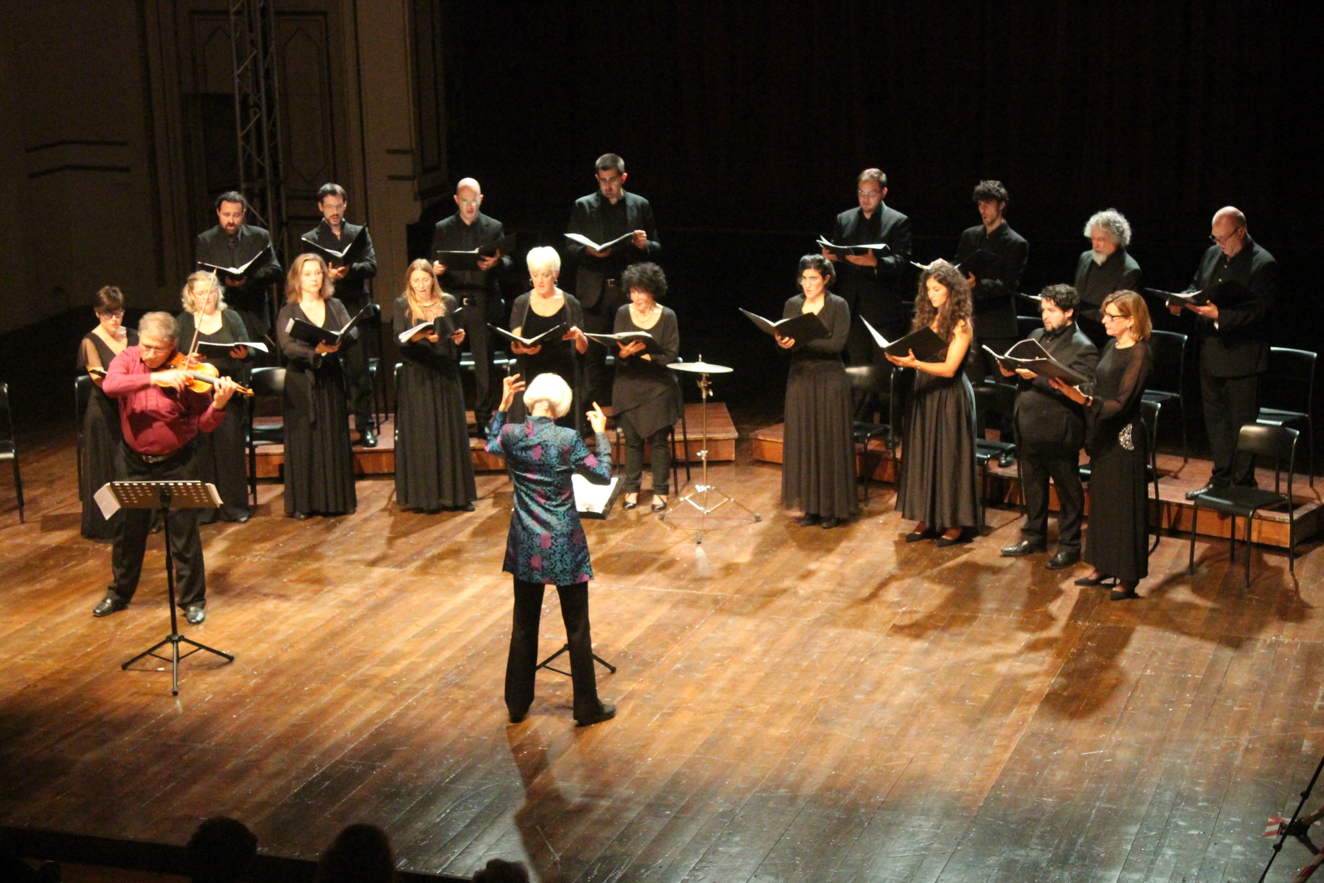 23.10.2022 Coro Maghini, Elena Camoletto direttrice, Marco Rizzi violino